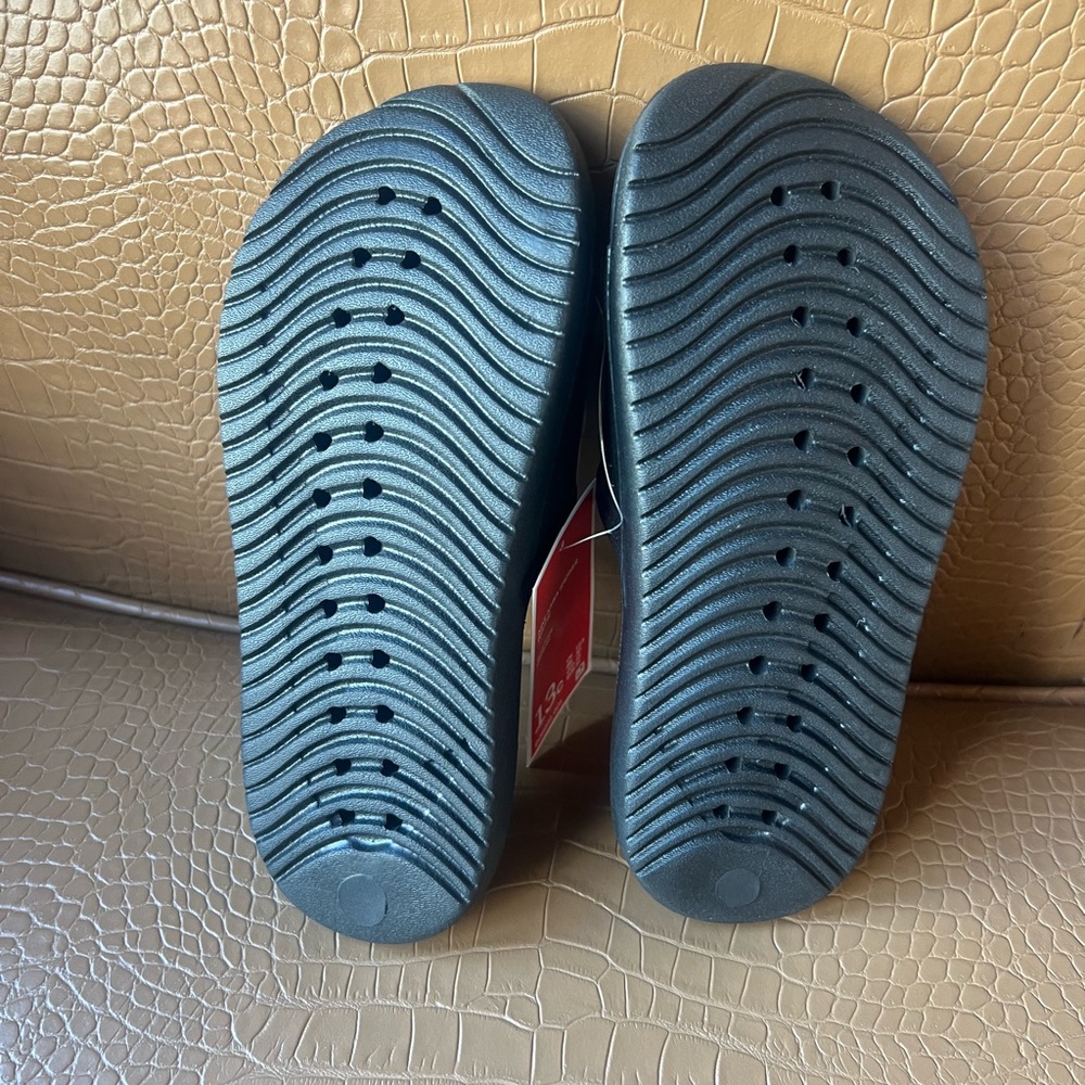 Nike Kawa Shower Slide Black and White Child Slide Sandals Size 3y - Picture 3 of 3